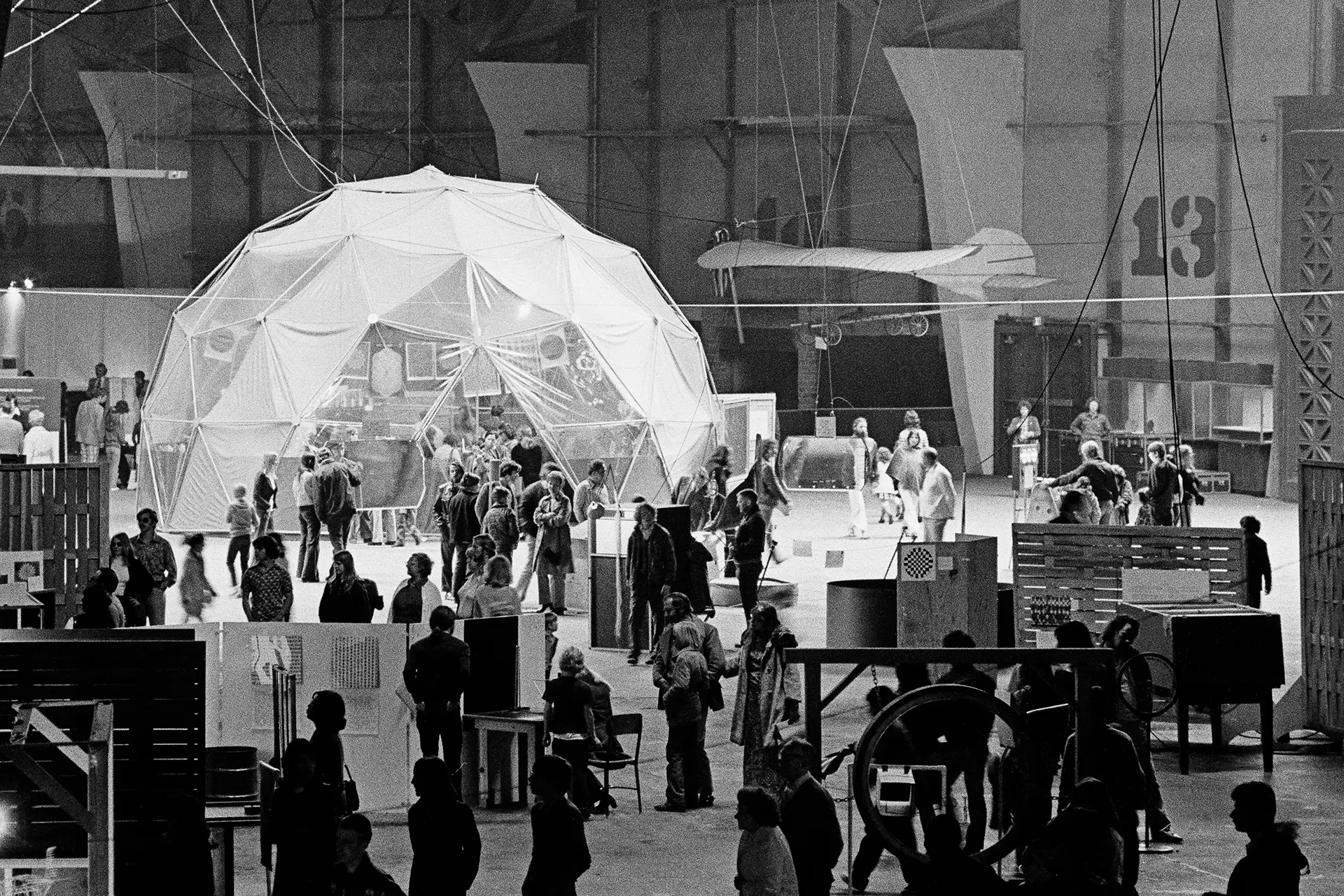 Frank Oppenheimer's early Exploratorium. Image © Exploratorium